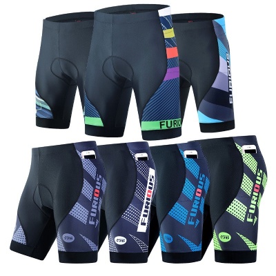 Sports cycling shorts with different color printing